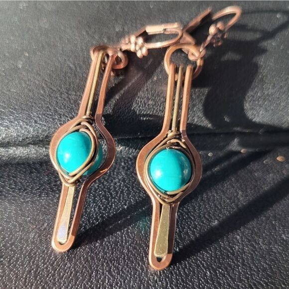 Vintage Free-form Copper? And Bead Leverback Earrings - Picture 1 of 4